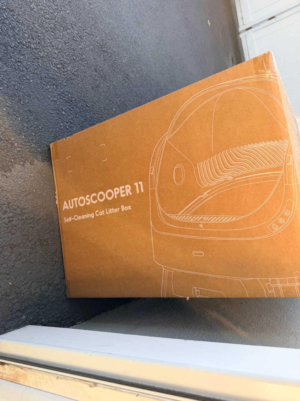 Amazon Autoscooper 11 Self-Cleaning Cat Litter Box - Brown